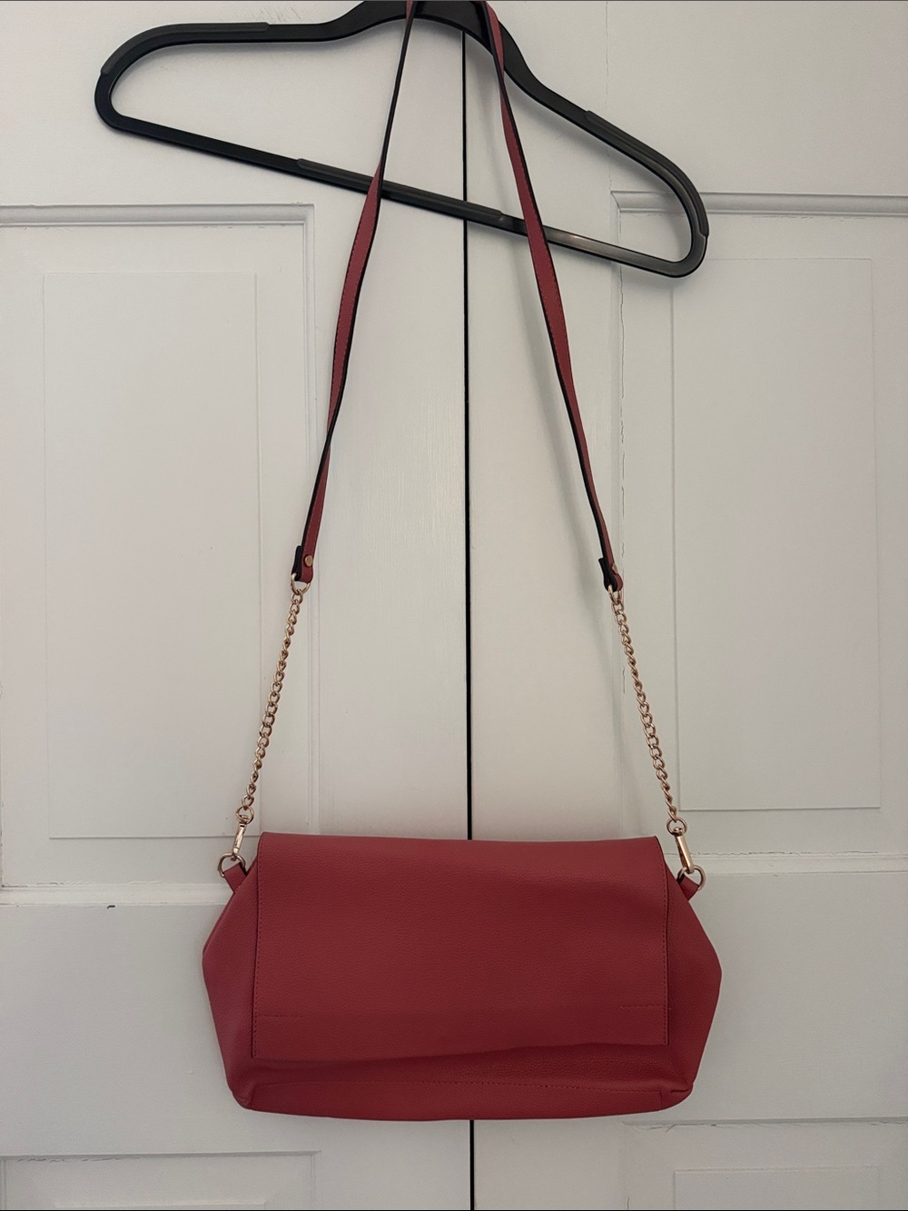 a new day mauve Shoulder Bag with Gold Chain Strap